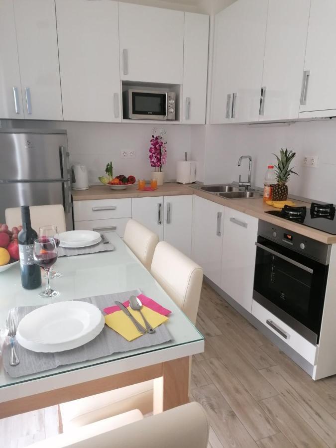 Apartman Petra Pula Exterior foto
